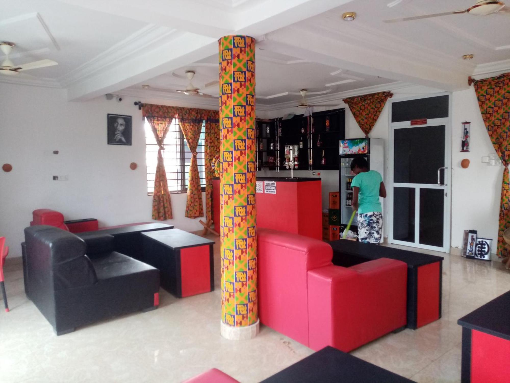 Ohene David Guest House Amanfro Exteriör bild
